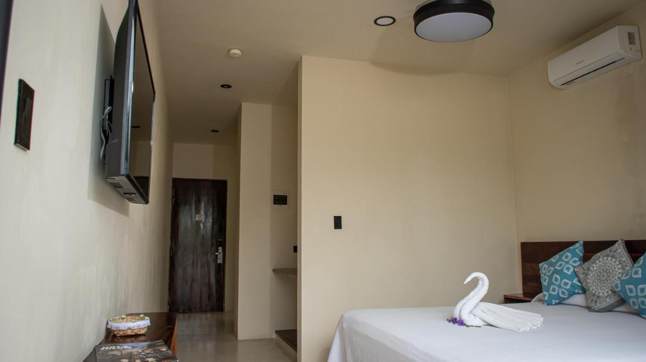 Moonshine Tulum Hotel & Hostel Exterior photo