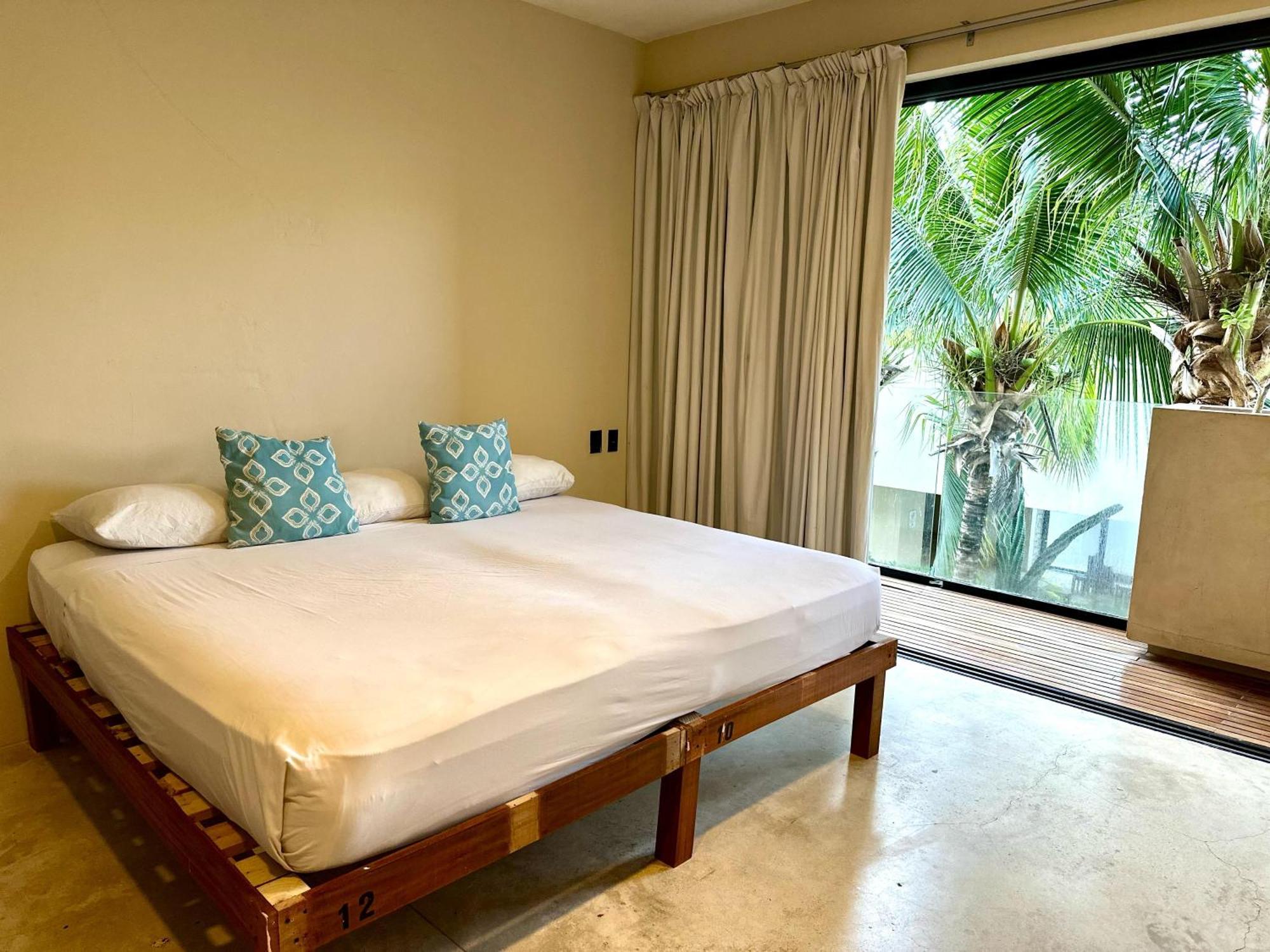 Moonshine Tulum Hotel & Hostel Exterior photo
